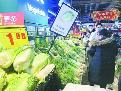 记者探访北京超市便利店:大白菜售价仅高于进价3分钱